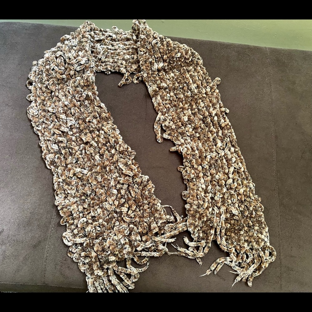 NWOT Women’s Unisex Handmade Knit Crochet Multi-Color Chunky Scarf Wrap Shawl